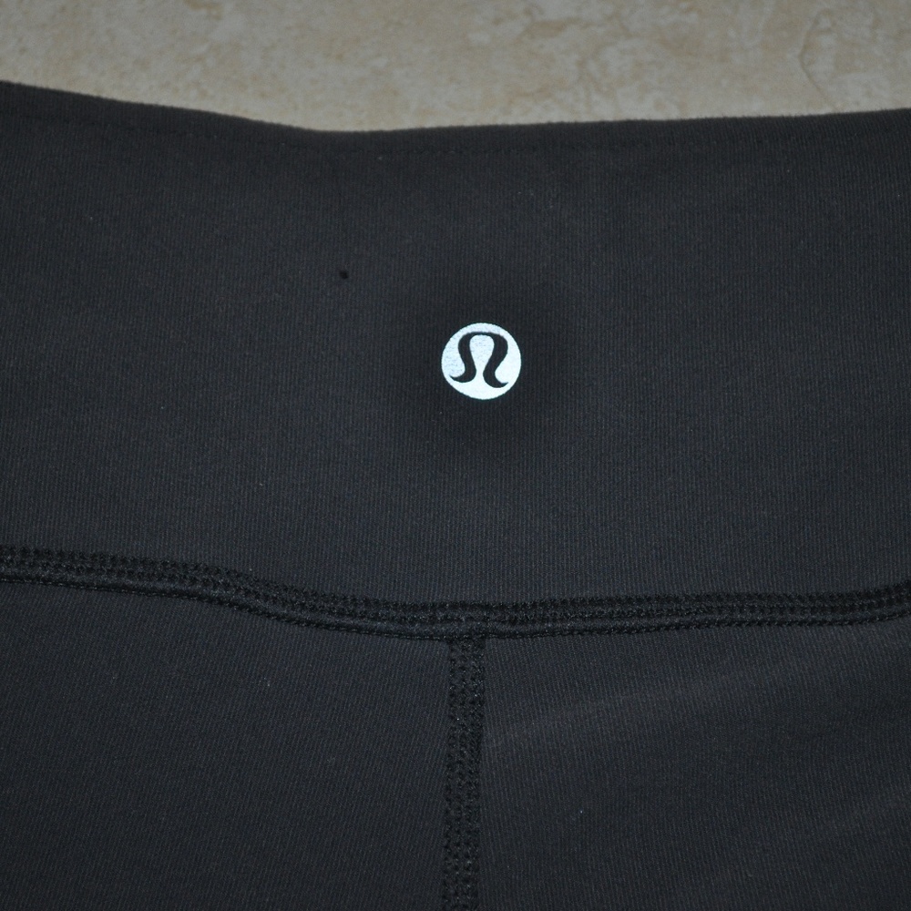 Lululemon spandex shorts
